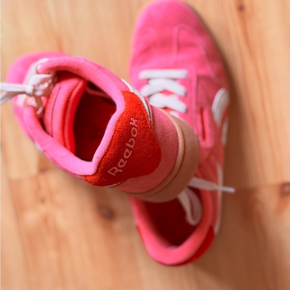Reebok Suede Sneaker in Bright Pink with White Accents - Picture 4 of 5